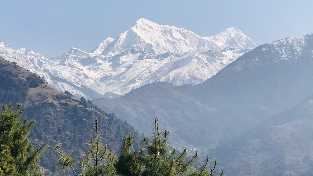 Numbur Himal View from near Junebesi